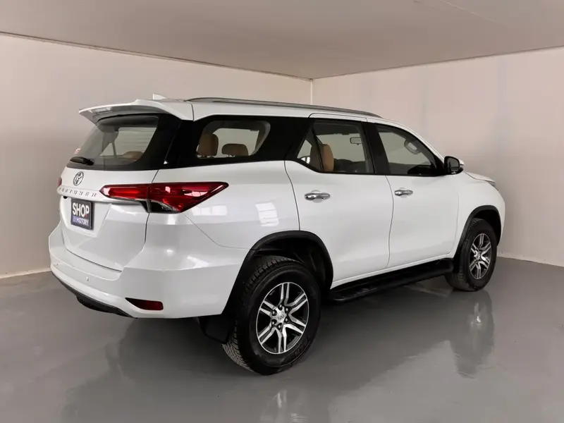 Toyota Fortuner GX2 2024 4