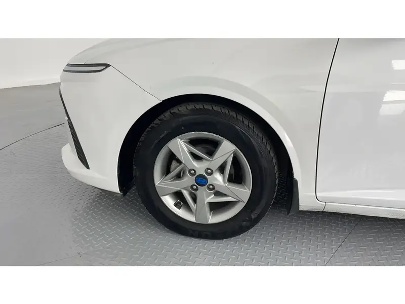 Hyundai Accent Smart 2024 15