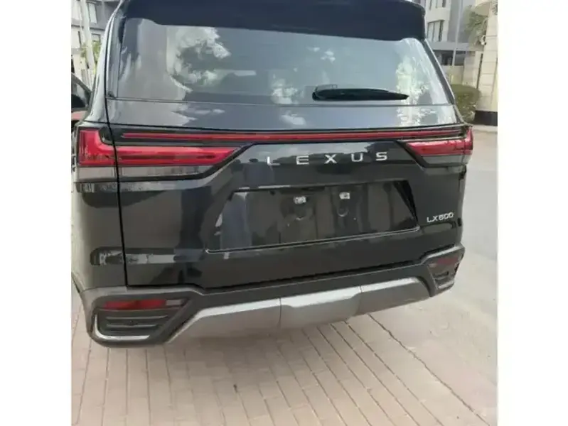 لكزس LX 2024 5