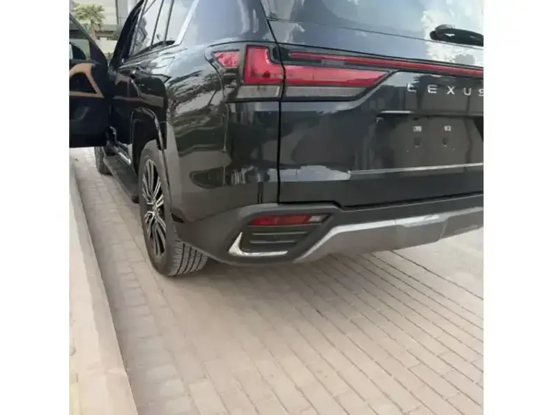لكزس LX 2024 4