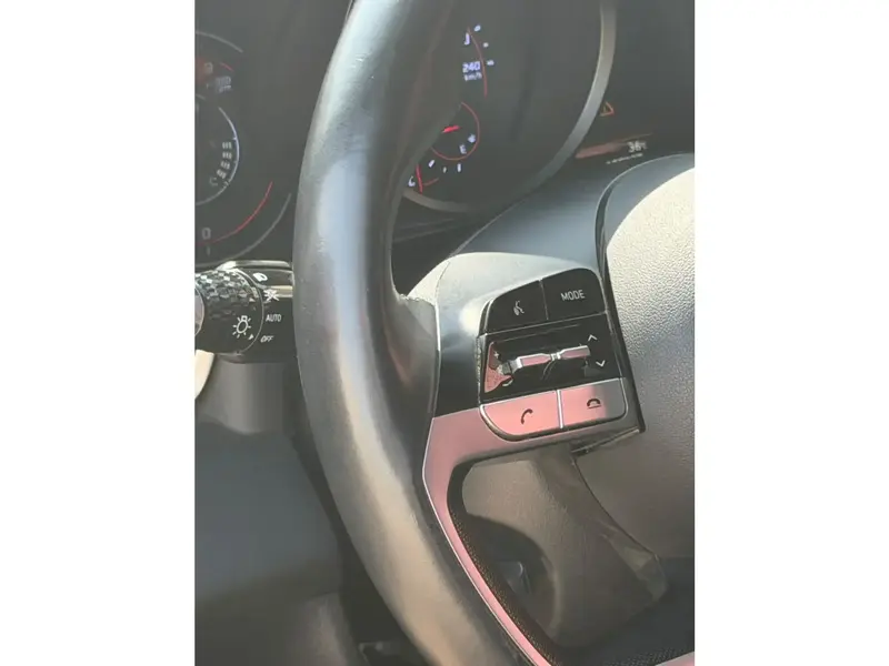 Hyundai Elantra 2021 10