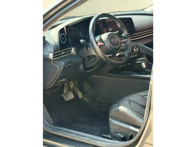 Hyundai Elantra 2021 20