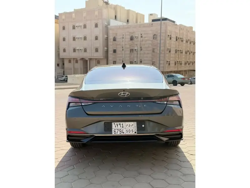Hyundai Elantra 2021 25