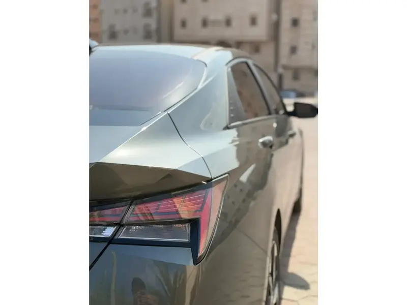 Hyundai Elantra 2021 26