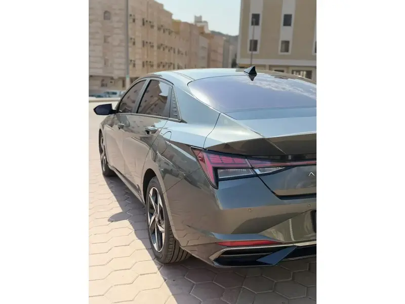 Hyundai Elantra 2021 27