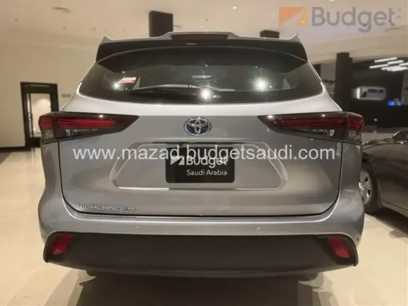 Toyota Highlander 2024 3
