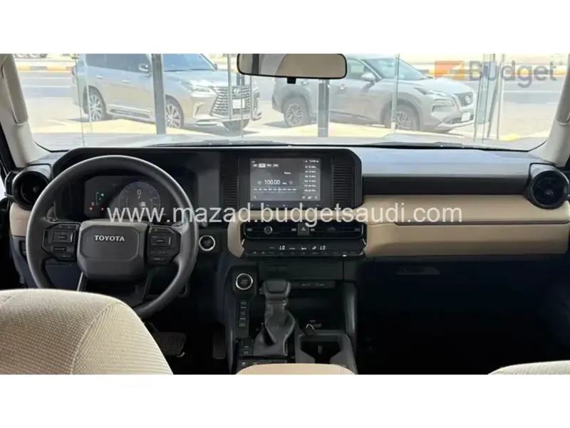 Toyota Hilux 2024 5