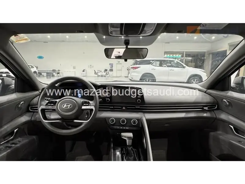 Hyundai Elantra 2024 5