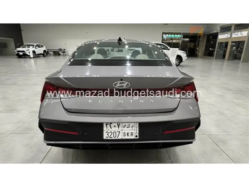 Hyundai Elantra 2024 4