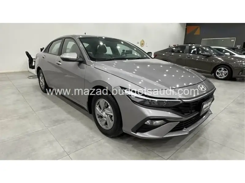 Hyundai Elantra 2024 3