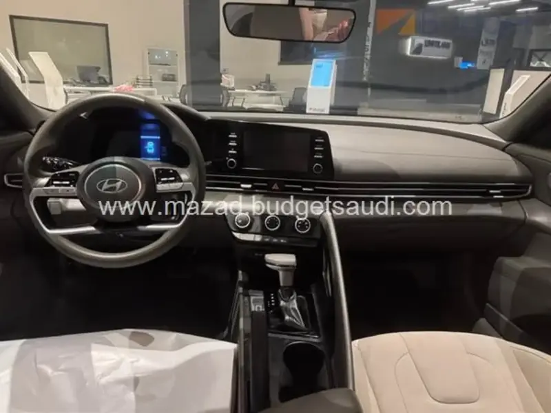 هيونداي إلنترا 2025 FLT 5