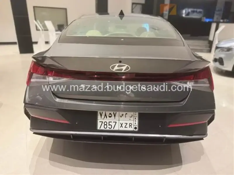 هيونداي إلنترا 2025 FLT 2