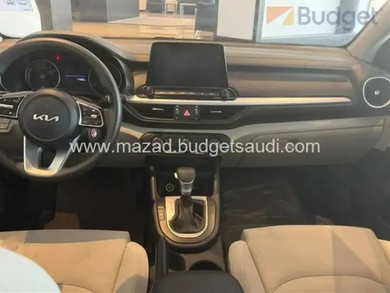 KIA Cerato 2024 5