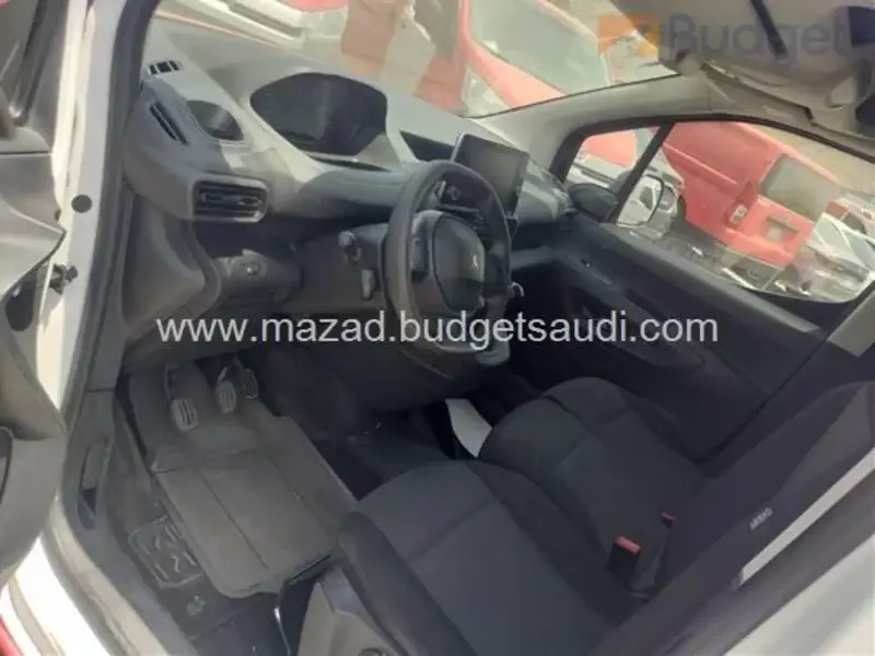 بيجو بارتنر 2023 SHORT 5