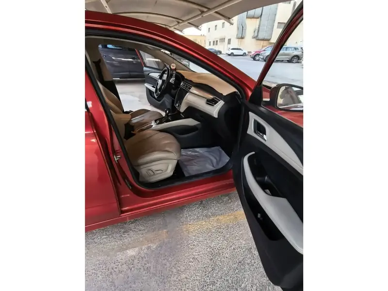 ام جي 5 2021 3