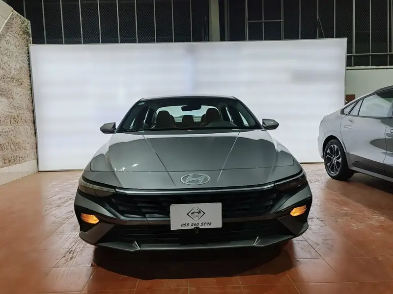 Hyundai Elantra 2024 1