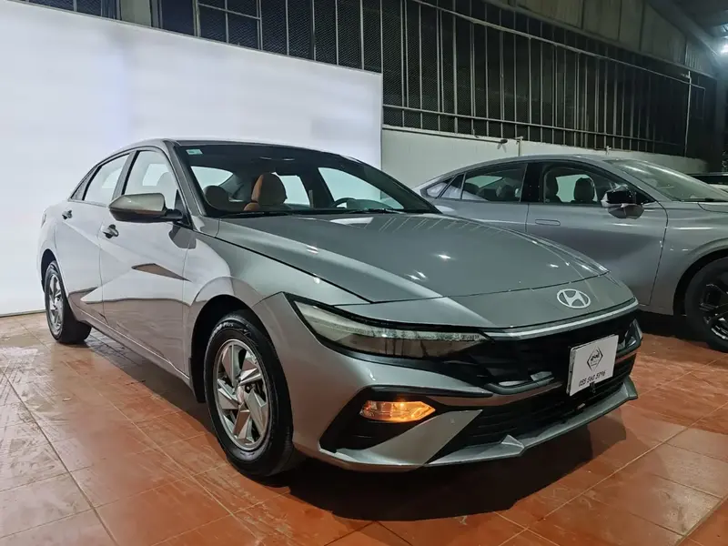 Hyundai Elantra 2024 3
