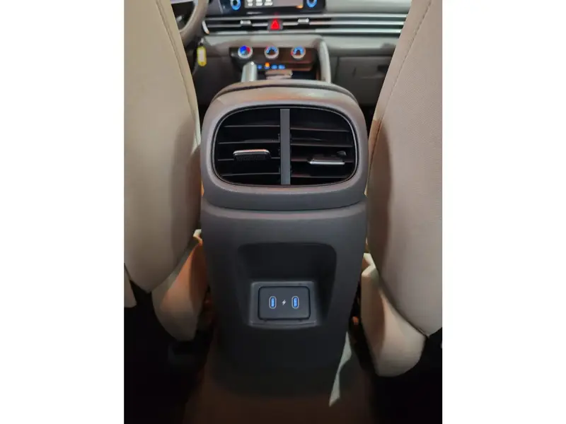 Hyundai Elantra 2024 16