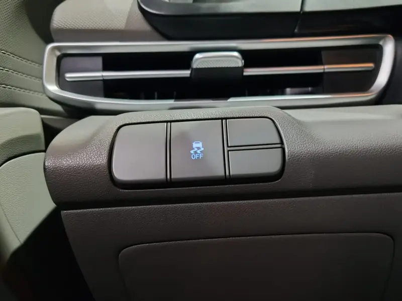 Hyundai Elantra 2024 26