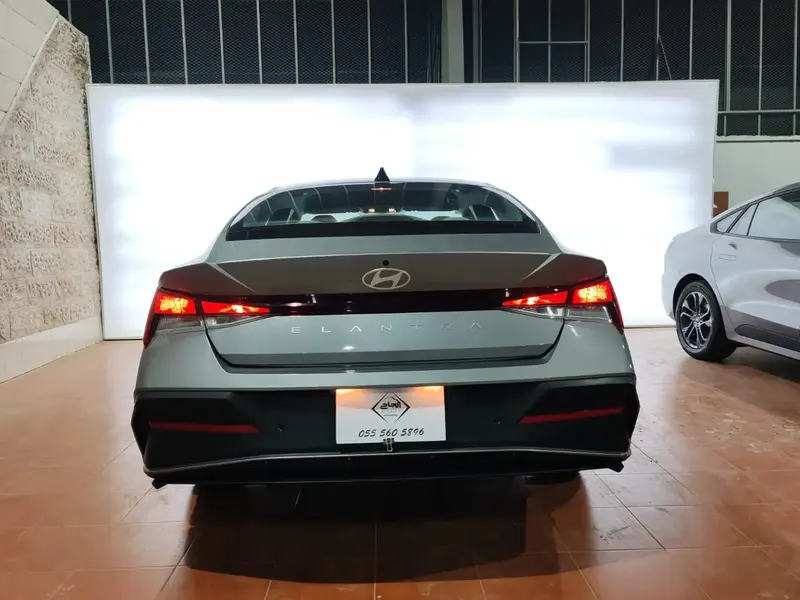 Hyundai Elantra 2024 5
