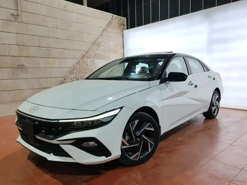 Hyundai Elantra 2026 1