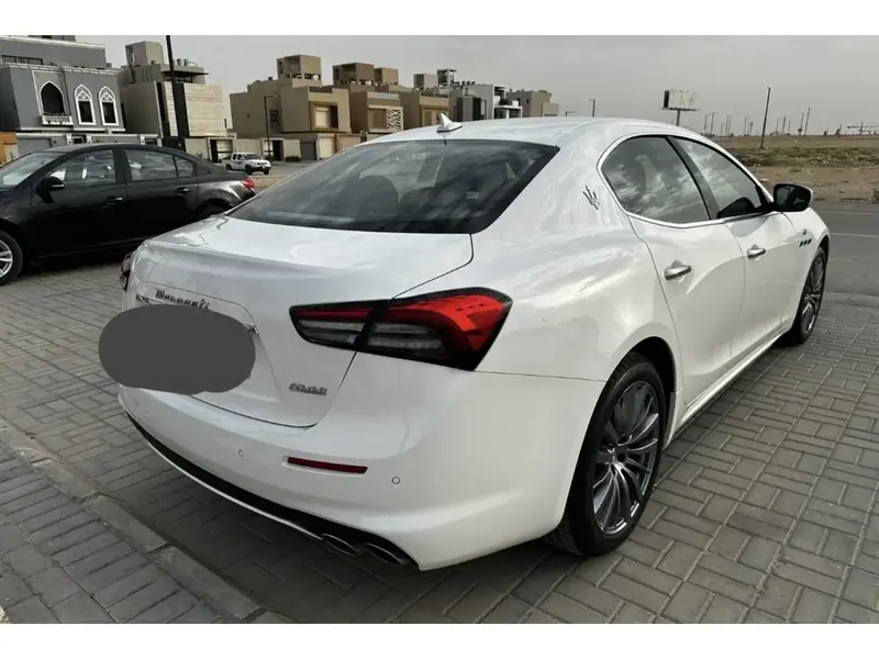 Maserati Ghibli 2022 4