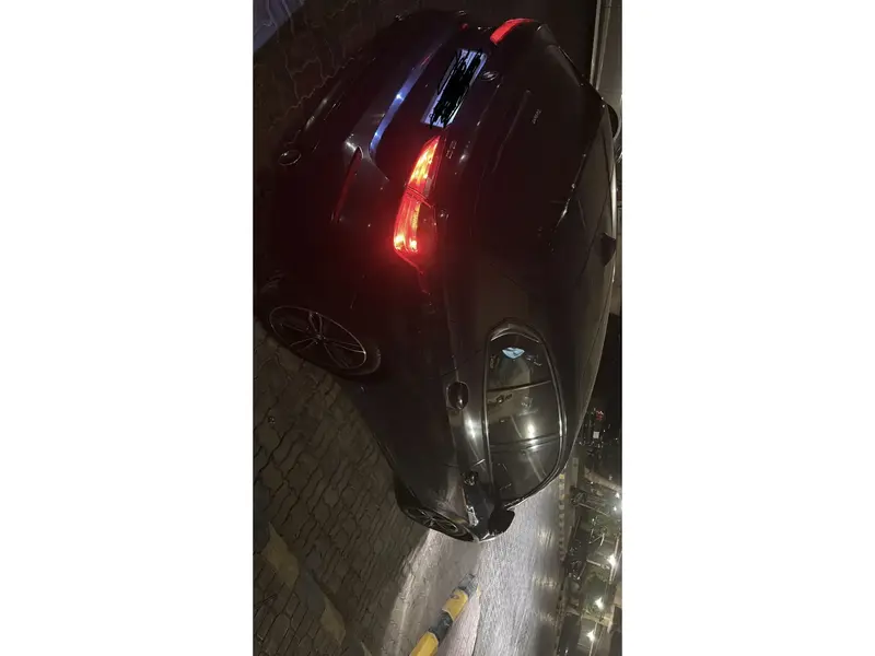 سيارة بي ام دبليو الفئة الاولى 120i BMW مالك اول للبيع 3