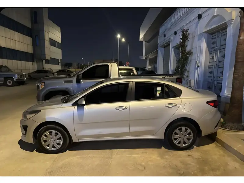 KIA Rio 2022 4