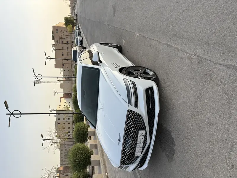 جينيسيس جي 80 2023 3