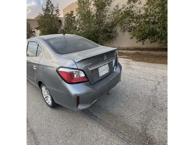 Mitsubishi ATTRAGE 2023 8