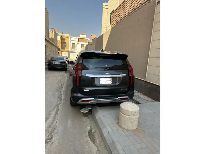 ميتسوبيشي مونتيرو سبورت 2024 5