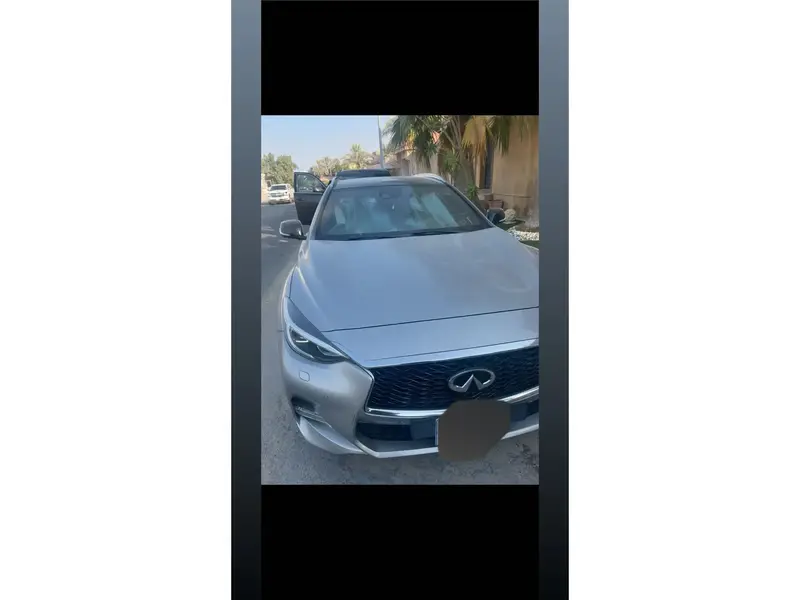 انفينيتي Q30 2018 5