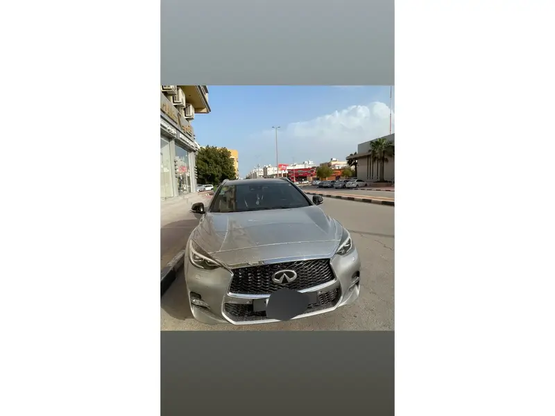 انفينيتي Q30 2018 4