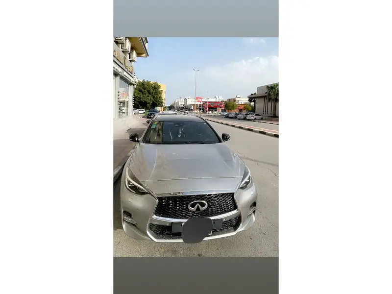 انفينيتي Q30 2018 3