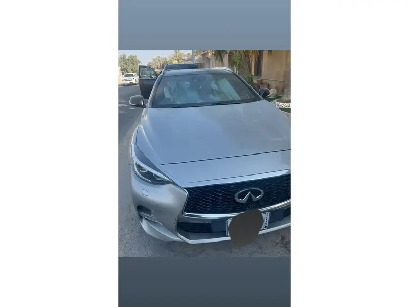 انفينيتي Q30 2018 2