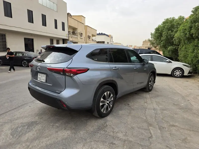تويوتا هايلاندر 2023 13