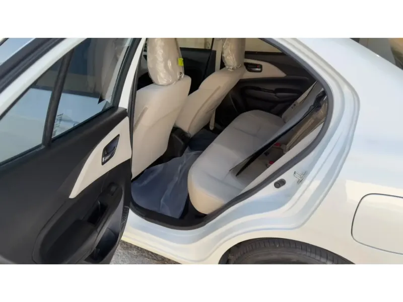 Suzuki Dzire 2026 4