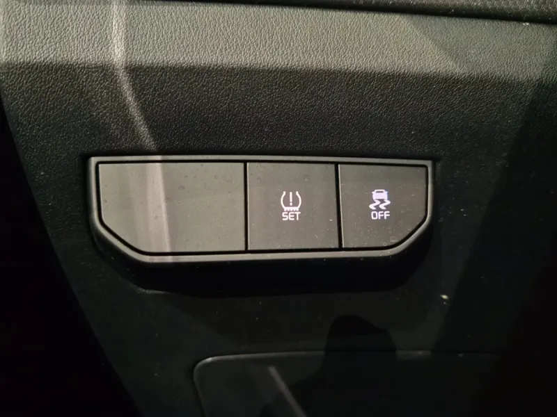 KIA K3 2027 18