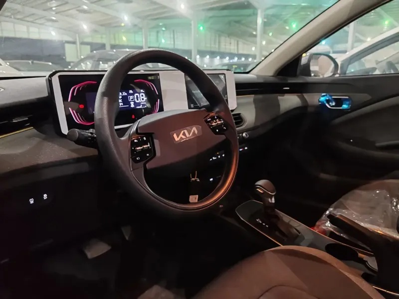 KIA K3 2027 23