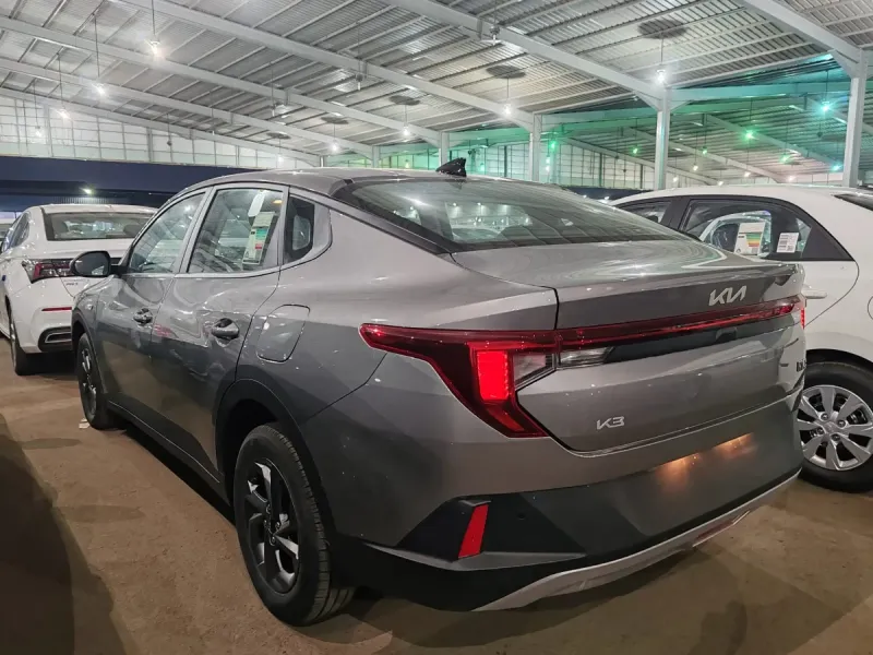 KIA K3 2027 6