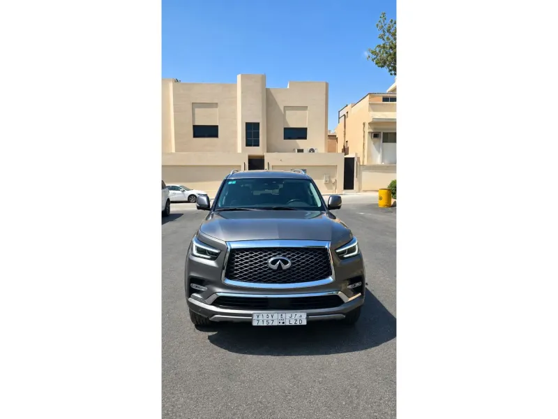 انفينيتي QX80 2020 17