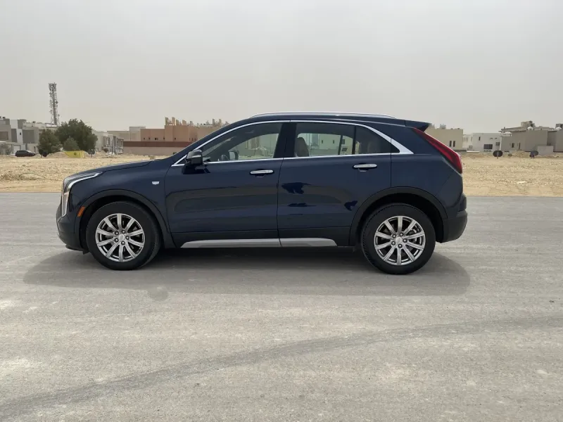 كاديلاك XT4 2023 6