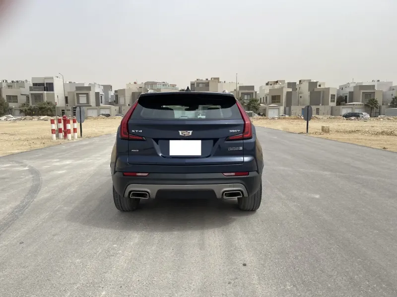 كاديلاك XT4 2023 5