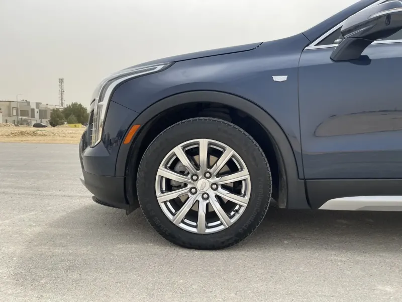 كاديلاك XT4 2023 15