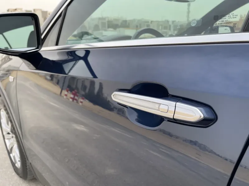 كاديلاك XT4 2023 16