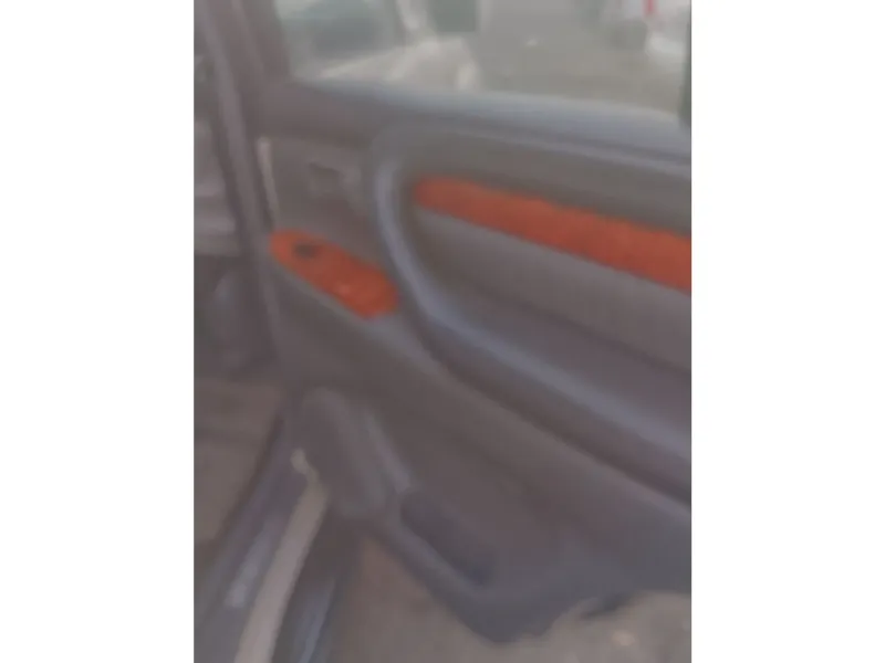 لكزس LX 1999 13