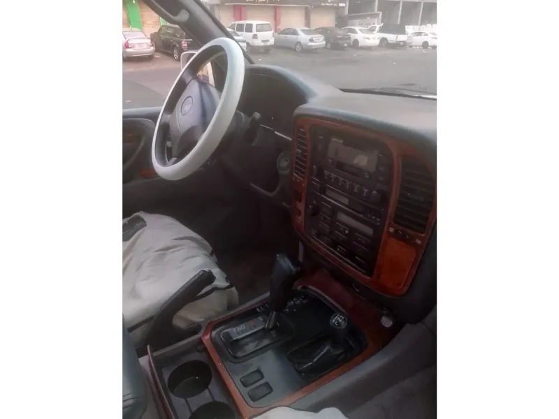 لكزس LX 1999 8