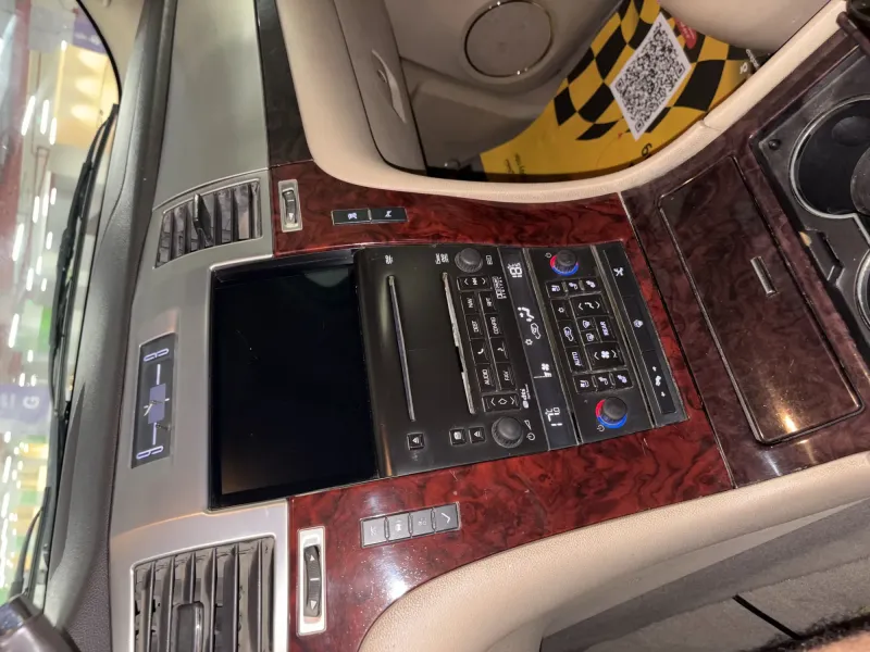 Cadillac Escalade 2009 13