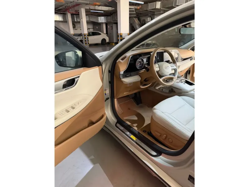 هيونداي أزيرا 2023 9