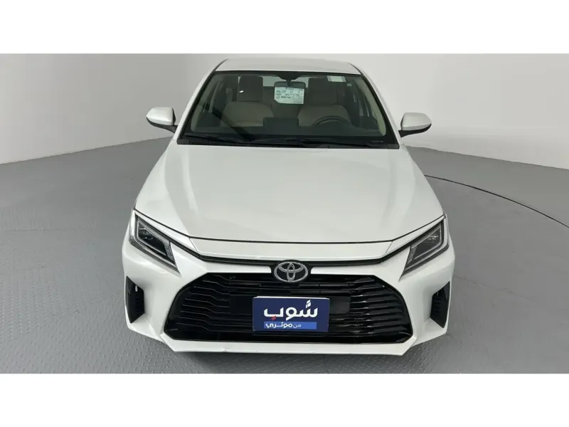 Toyota Yaris Y 2024 3